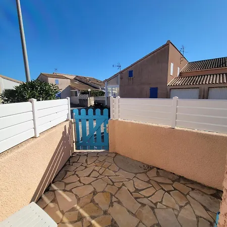 Villa Jolie Maison Veranda, 2 Ou 3 Personnes, Belle Vue Sur La Reserve Naturelle, Wifi, Marines, 200m De La Lrma94b *
