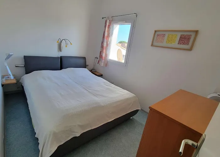 Jolie Maison Veranda, 2 Ou 3 Personnes, Belle Vue Sur La Reserve Naturelle, Wifi, Marines, 200m De La Lrma94b Willa Portiragnes